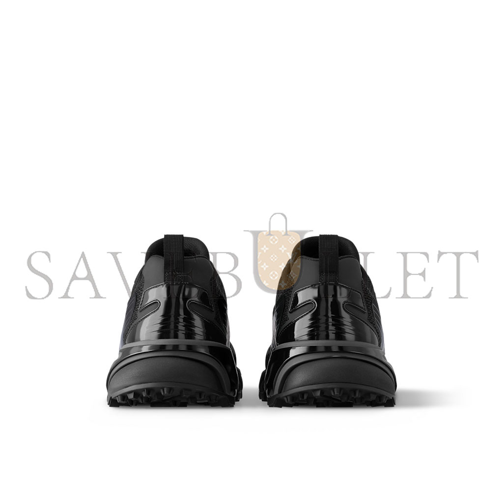 LOUIS VUITTON LV RUNNER TATIC SNEAKER 1ADGZW LOUIS VUITTON LV RUNNER TATIC SNEAKER 1ADGZW